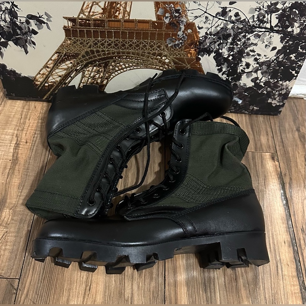 Jungle Rugged Black and Green Lace-Up Boots